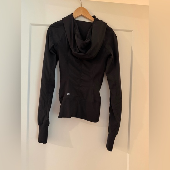 Lululemon In Flux Jacket - Picture 4 of 4